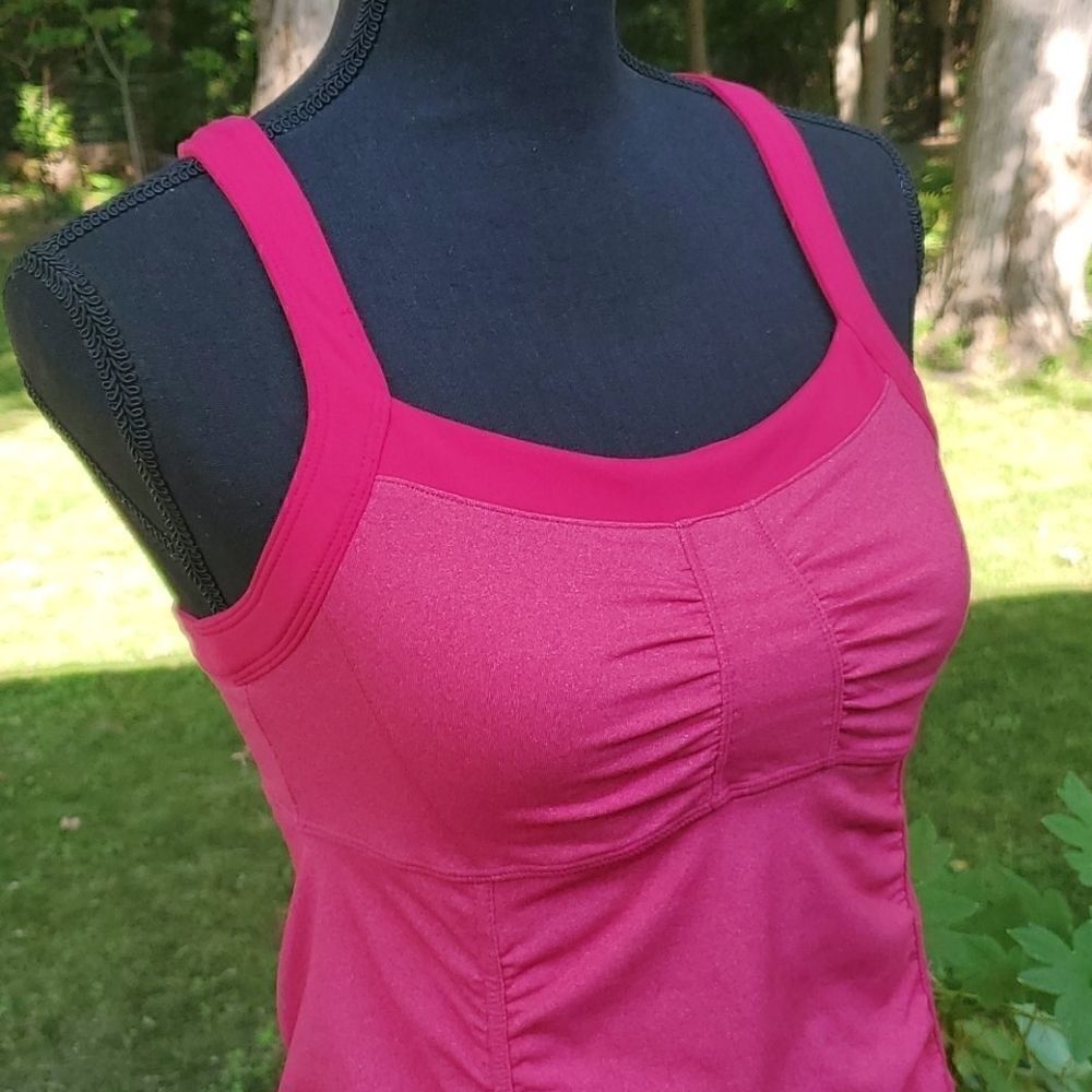 Athleta | Built in bra workout top - Picture 5 of 7